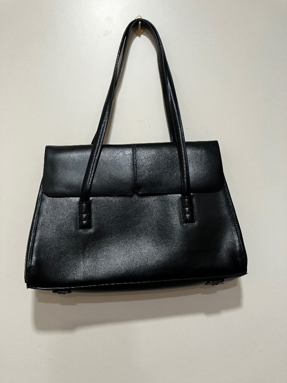NEW ALFANI CLASSIC BLACK LEATHER SHOULDER BAG